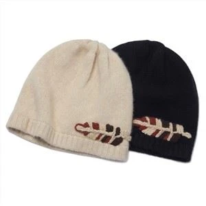 Stickad Hook Flower Unisex Cashmere Beanie